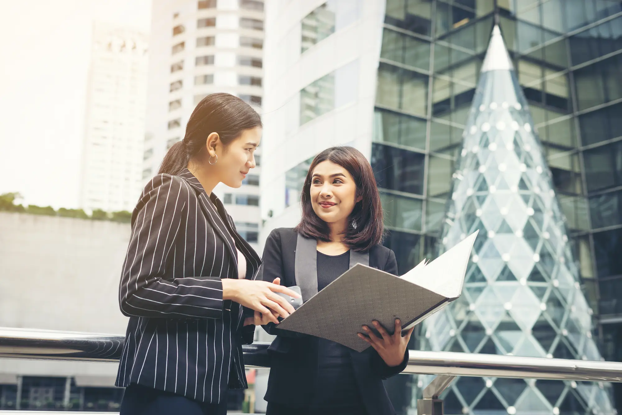 What Makes Dubai a Global Real Estate Investment Hub in 2026?